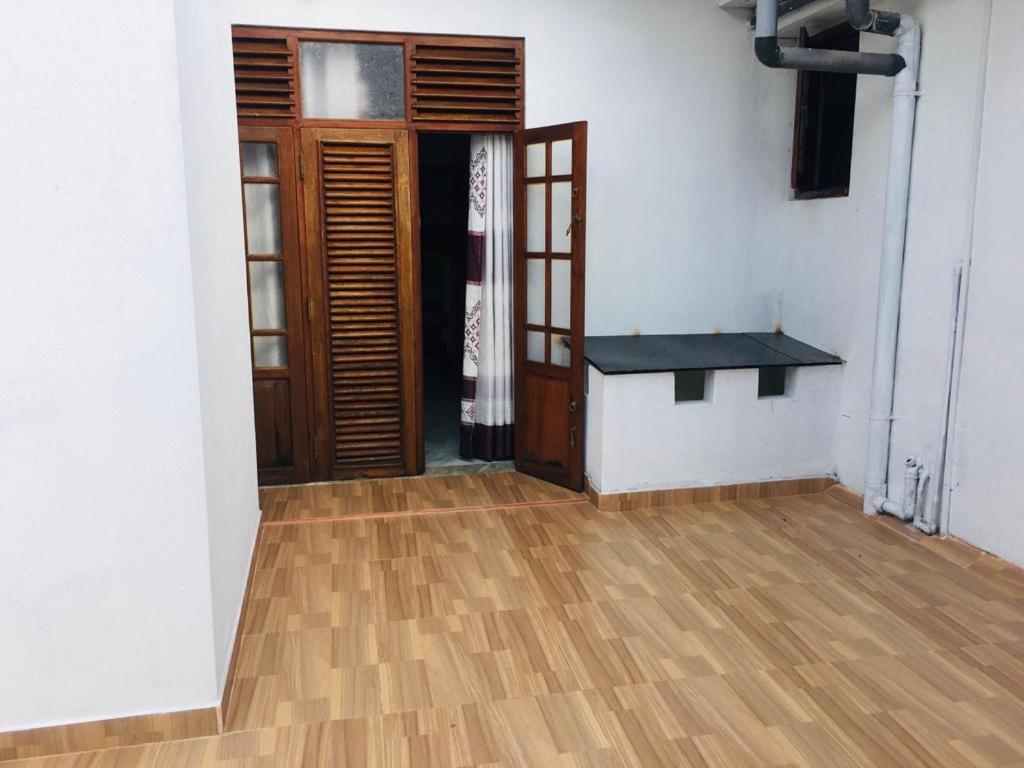 Hotel Mirewon Guest Weligama Exterior foto