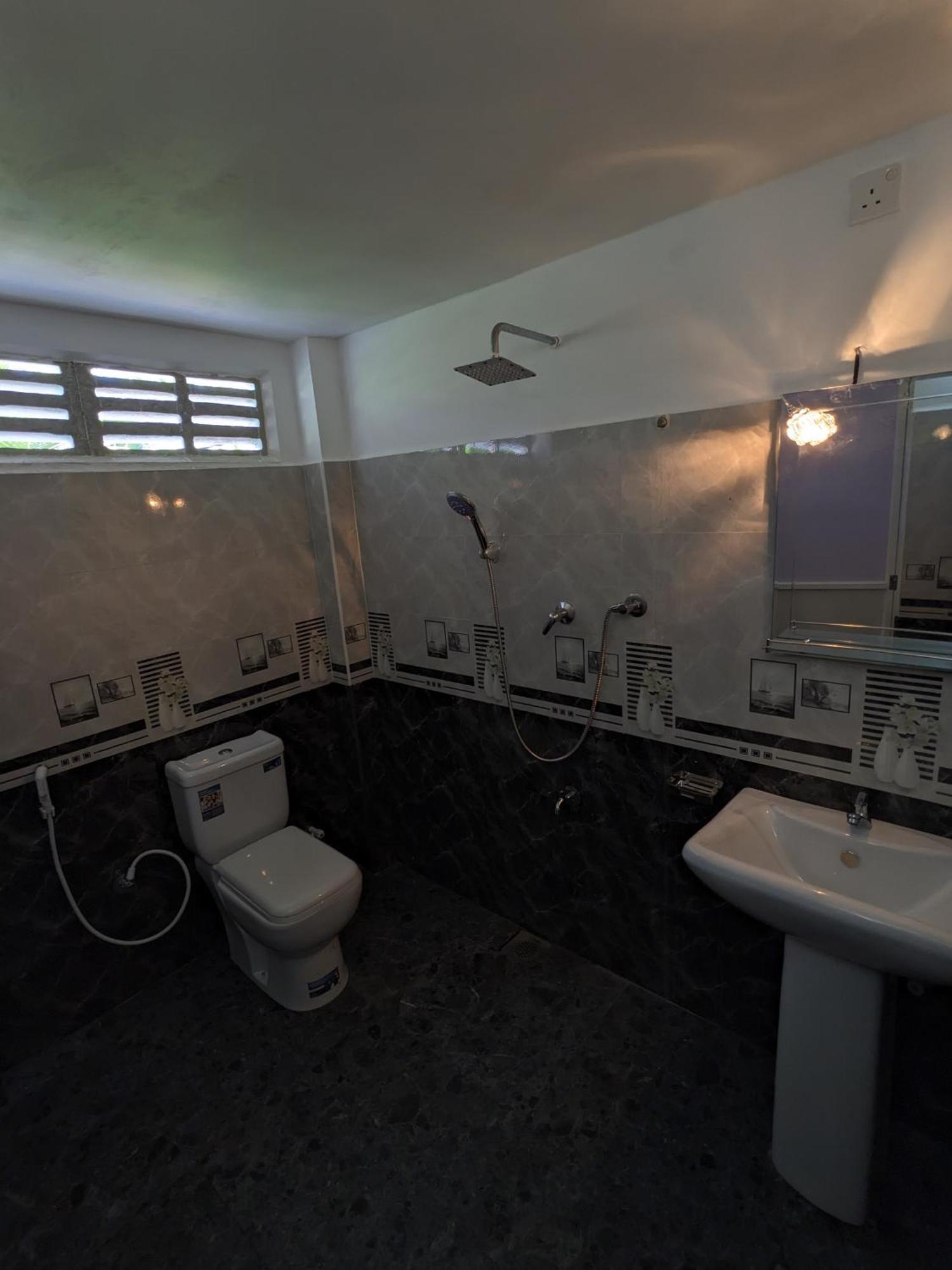 Hotel Mirewon Guest Weligama Exterior foto