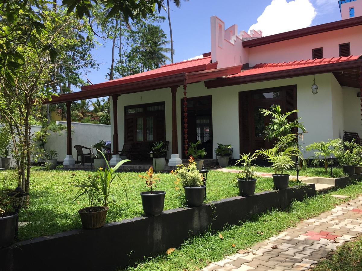 Hotel Mirewon Guest Weligama Exterior foto